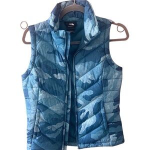 The North Face ALPZ 2.0 Down Puffer Vest Women's Camo Gorpcore